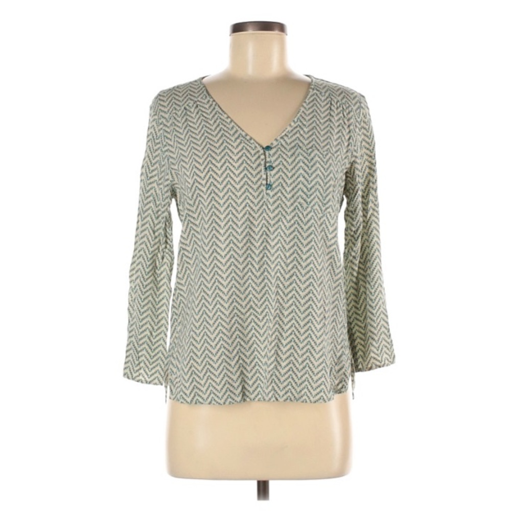 Super cute herringbone blouse!!